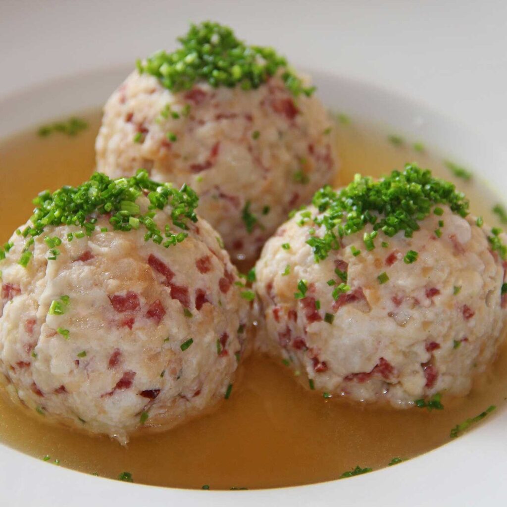 Tiroler Knödel – Osttiroler Spezialität im Gasthof Rose