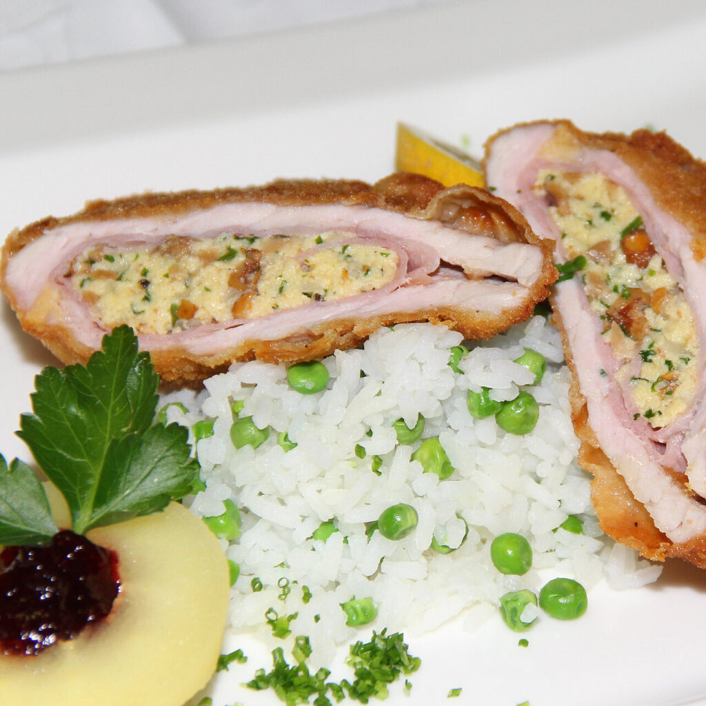 Gefülltes Schnitzel im Gasthof Rose
