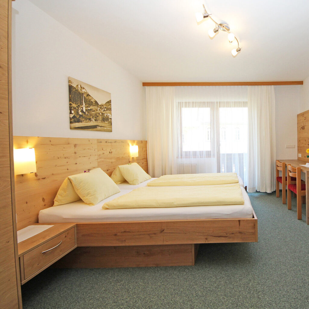 Komfortzimmer im Gasthof Rose in Virgen, Osttirol