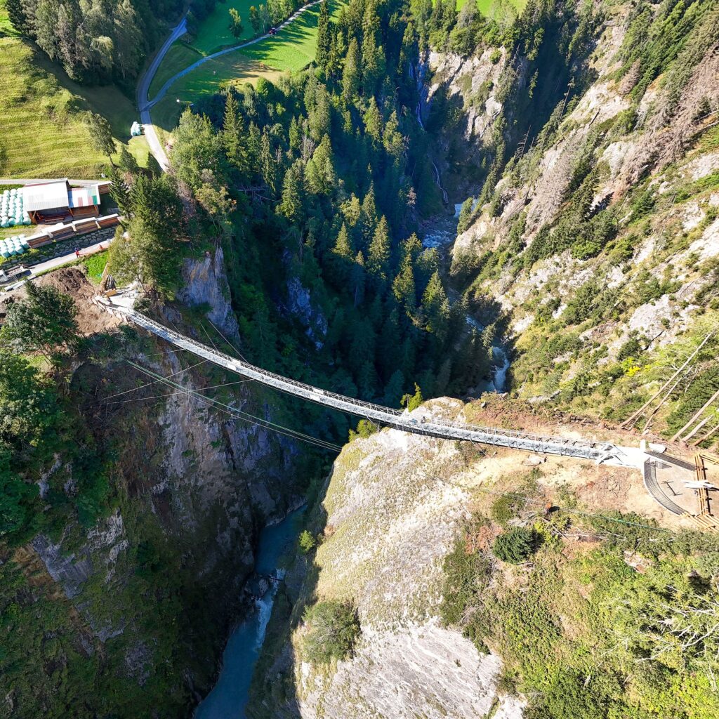 Hängebrücke in der Iselschlucht, Osttirol